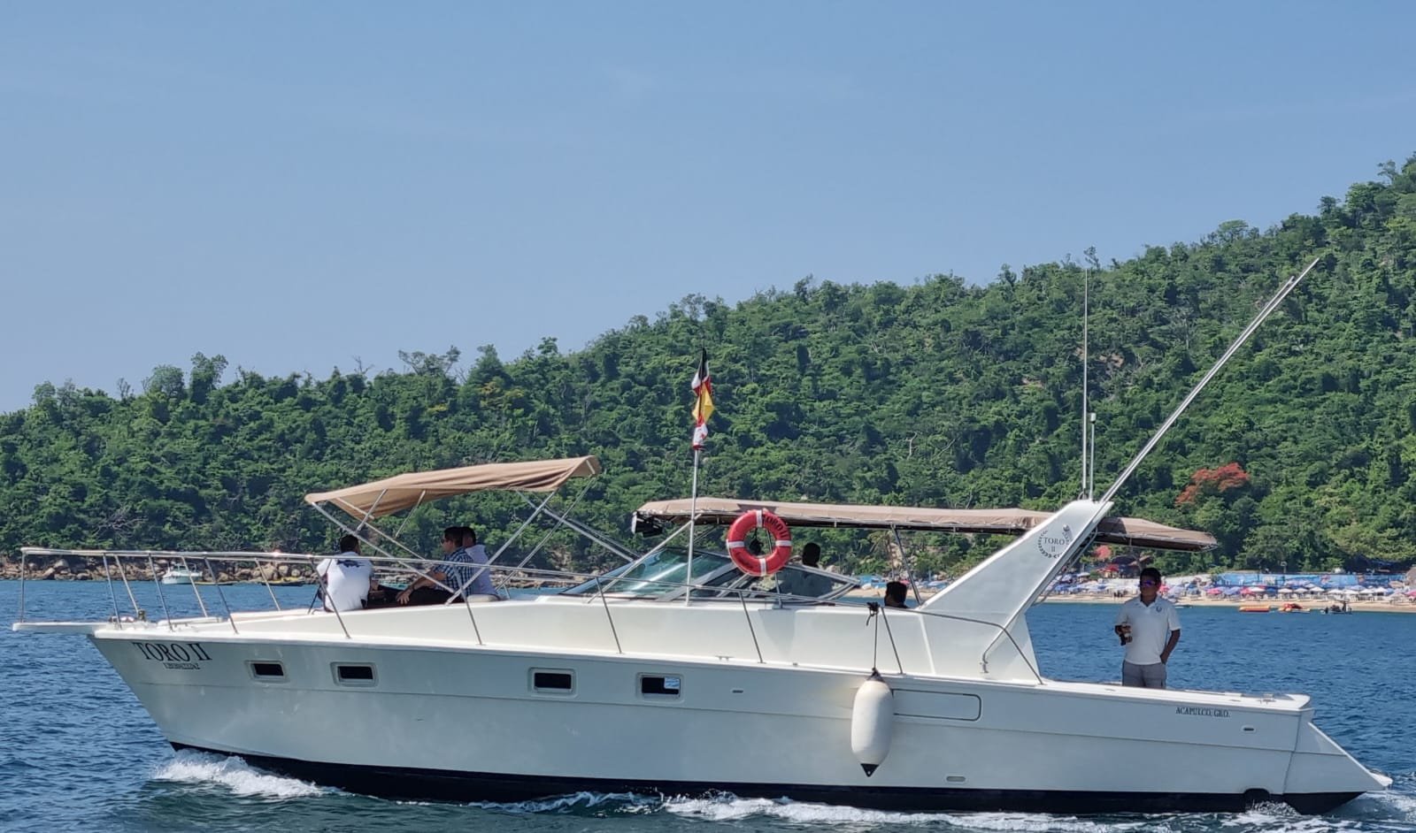 Yate 12 personas Acapulco