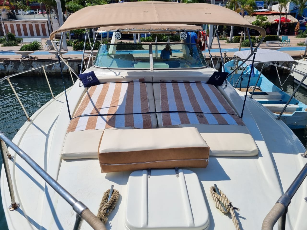 Yate 10 personas Acapulco