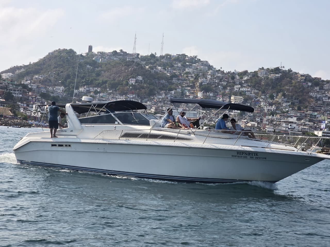 Yate Hipnotik kayak 18 personas Acapulco