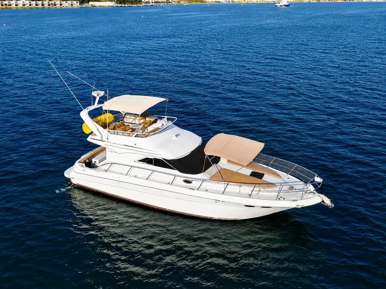 Yate Nautilus Acapulco