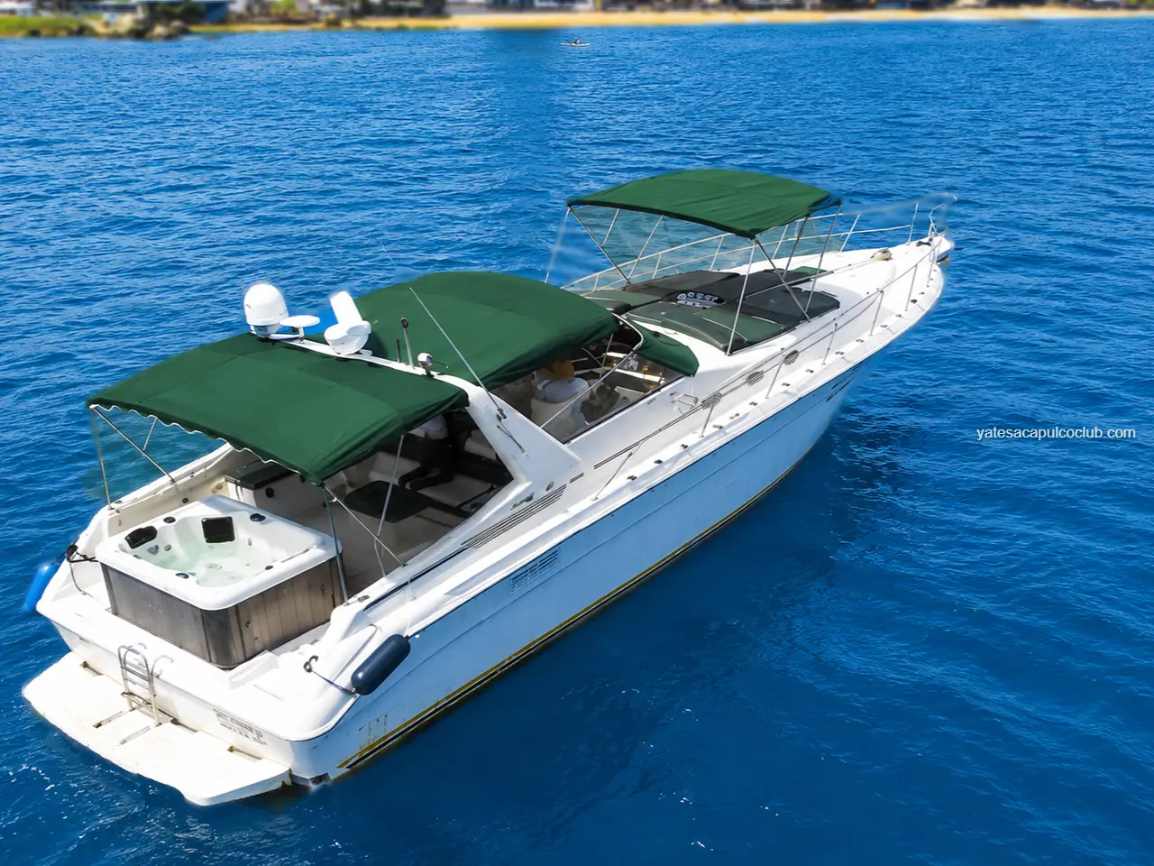 Yate-jacuzzi-15-personas-Acapulco