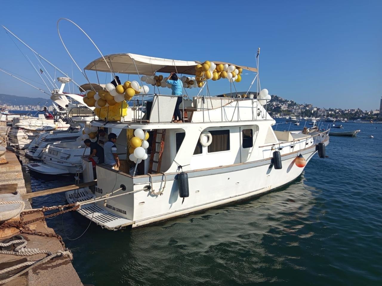 Yate Roro Acapulco grupos grandes