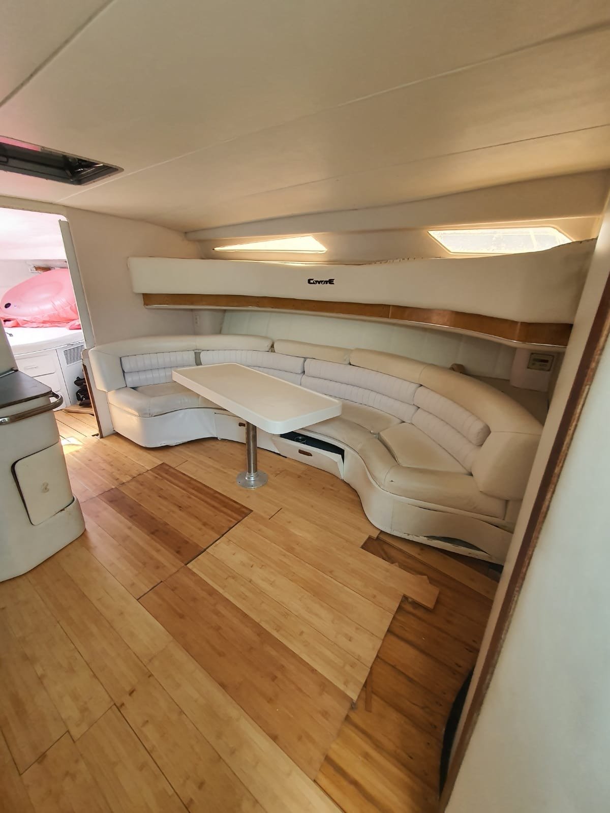 Interior Yate Coyote